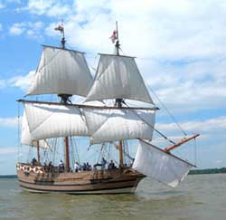 Rplica del Godspeed, la nave de los primeros colonos ingleses de Amrica del Norte.