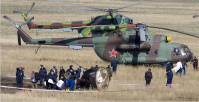 Helicpteros del ejrcito ruso recogieron a los tripulantes de la Exp. 16.