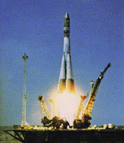 El X-43A es llevado por un cohete Pegasus de la NASA.