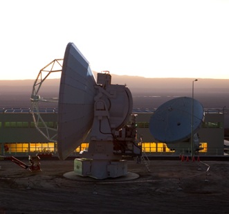 Primeros radiotelescopios de ALMA. Foto: ESO.