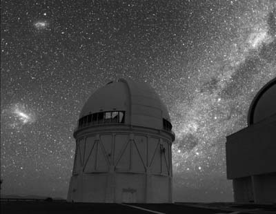 El Telescopio Blanco de 4 m, la Va Lctea y el cielo del sur