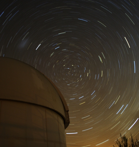 El Observatorio Cerro Cham�n y el Polo Sur Celeste.