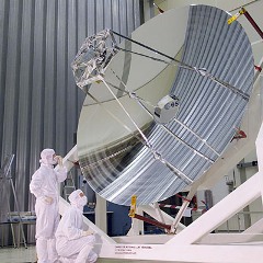 El espejo del telescopio de Herschel en ESTEC, Alemania. Crdito: Telescopio infrarrojo Herschel/ESA.