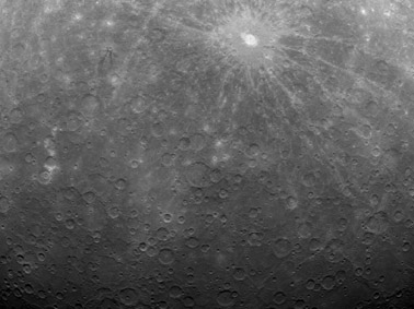 Primera imagen jam�s tomada desde la �rbita de Mercurio, por la sonda Messenger de la NASA.