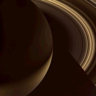 Saturno de noche. NASA. Saturno de noche. NASA.